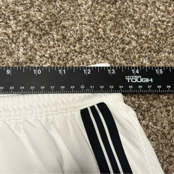 Nike Men’s Fly White Shorts with Black Stripes Size XL - Picture 6 of 12